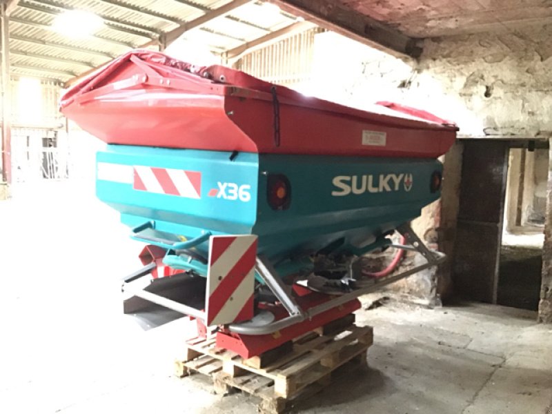 Düngerstreuer des Typs Sulky X 36 VISION, Gebrauchtmaschine in CHEVILLON  (MAIZEROY) (Bild 4)