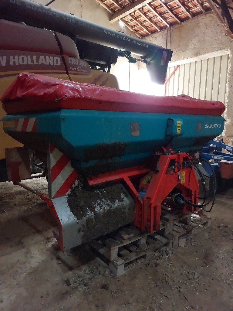 Düngerstreuer du type Sulky X 44 VISION, Gebrauchtmaschine en BRAS SUR MEUSE (Photo 4)