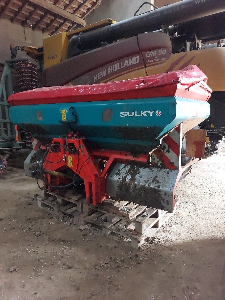 Düngerstreuer du type Sulky X 44 VISION, Gebrauchtmaschine en BRAS SUR MEUSE (Photo 3)