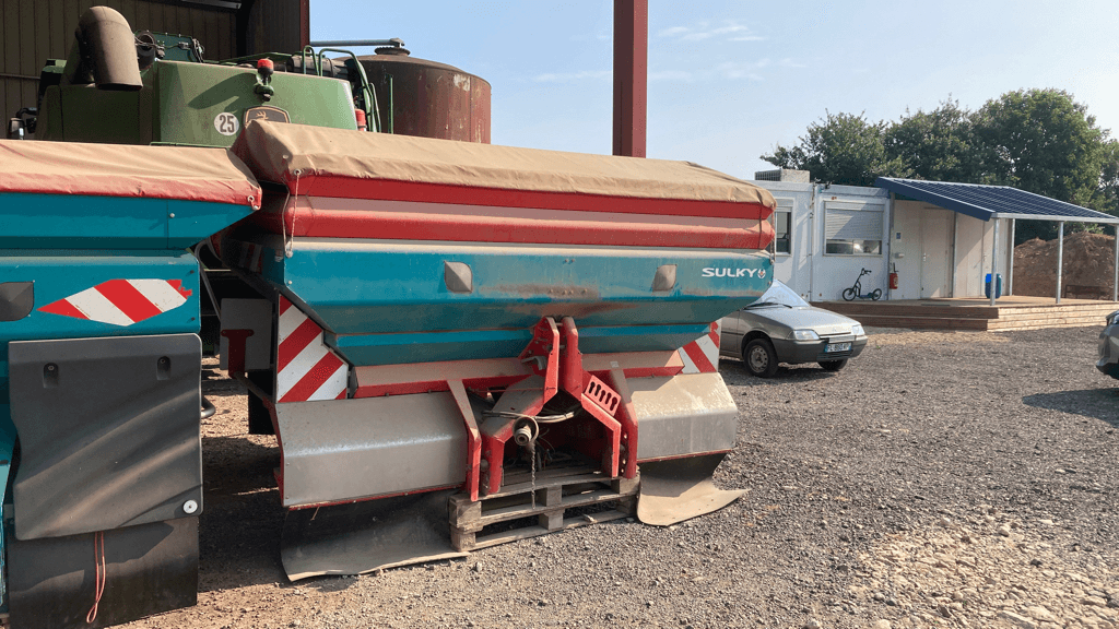 Düngerstreuer типа Sulky X 44, Gebrauchtmaschine в CINTHEAUX (Фотография 1)