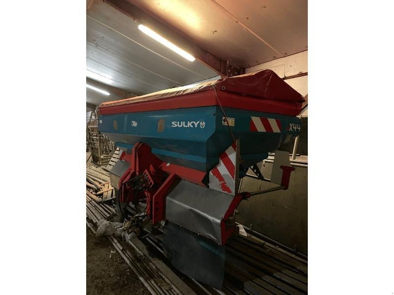 Düngerstreuer del tipo Sulky X 44, Gebrauchtmaschine en STENAY
