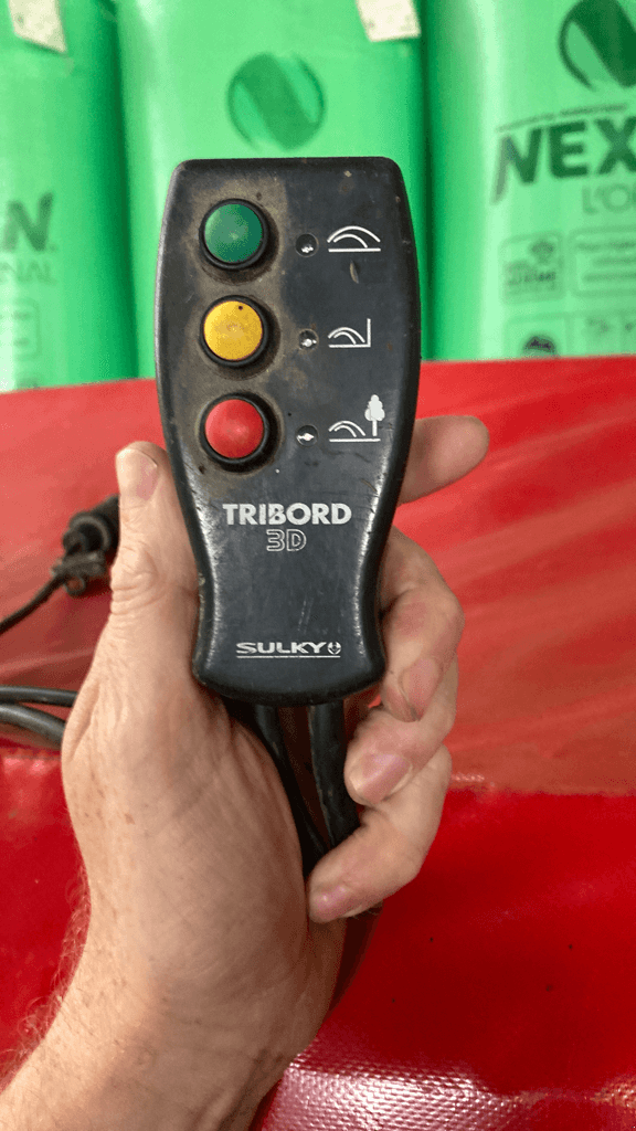 Düngerstreuer типа Sulky X 44, Gebrauchtmaschine в CONDE SUR VIRE (Фотография 6)