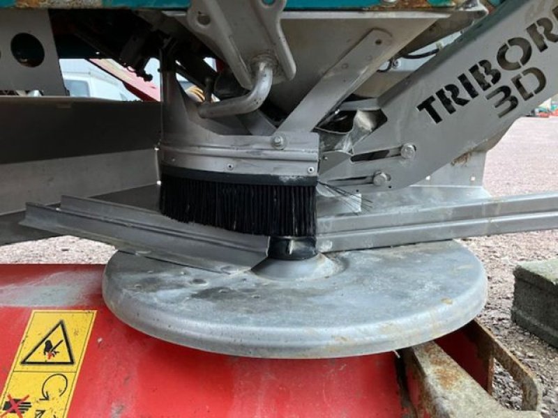 Düngerstreuer des Typs Sulky X36 tribord, Gebrauchtmaschine in UZEMAIN (Bild 4)