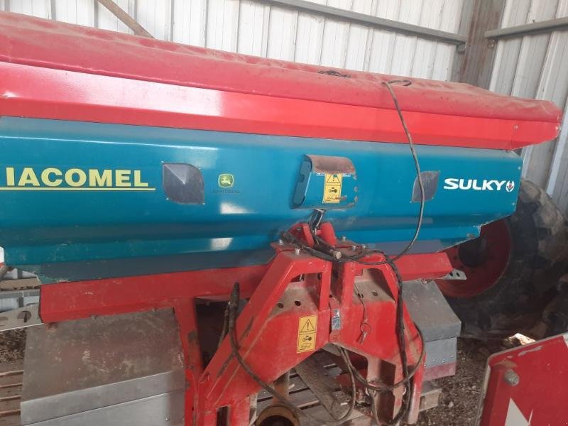 Düngerstreuer typu Sulky X36, Gebrauchtmaschine v CHAUMONT (Obrázek 1)