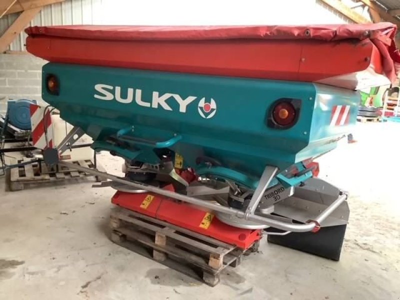 Düngerstreuer of the type Sulky X36, Gebrauchtmaschine in les hayons (Picture 2)