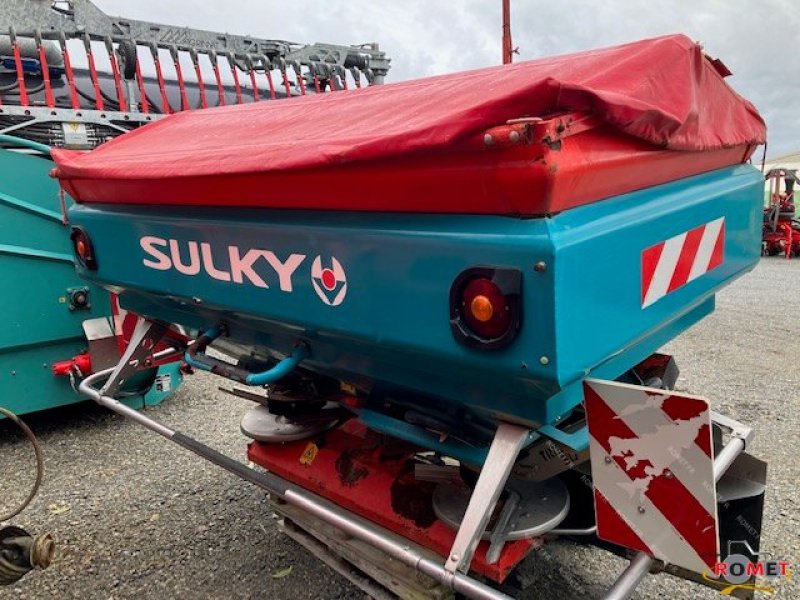 Düngerstreuer des Typs Sulky X36, Gebrauchtmaschine in Gennes sur glaize (Bild 3)