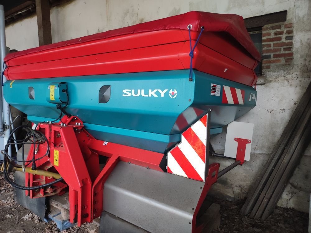 Düngerstreuer типа Sulky X44, Gebrauchtmaschine в FRESNAY LE COMTE (Фотография 2)