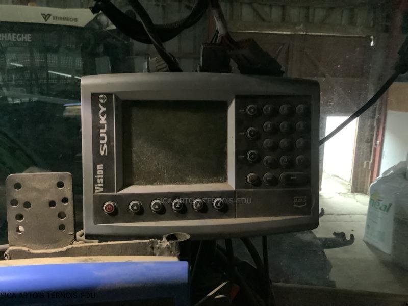 Düngerstreuer tipa Sulky X44, Gebrauchtmaschine u HERLIN LE SEC (Slika 7)