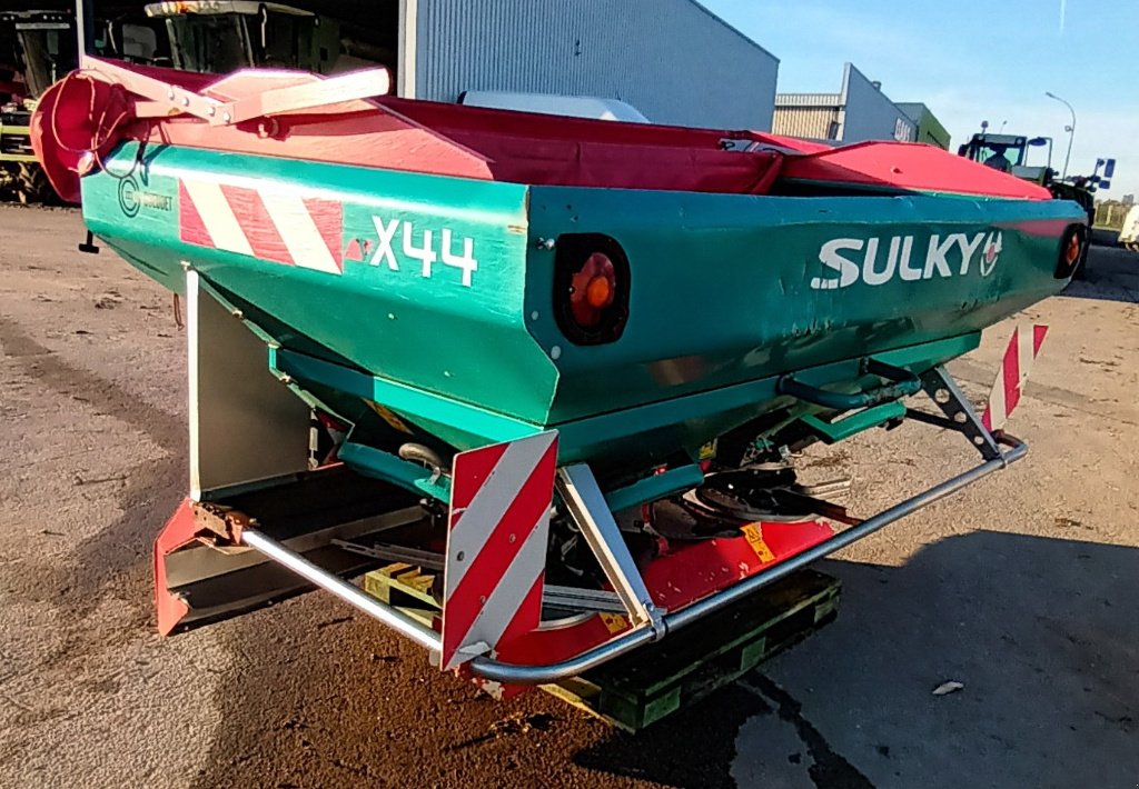 Düngerstreuer za tip Sulky X44, Gebrauchtmaschine u SALEUX (Slika 4)