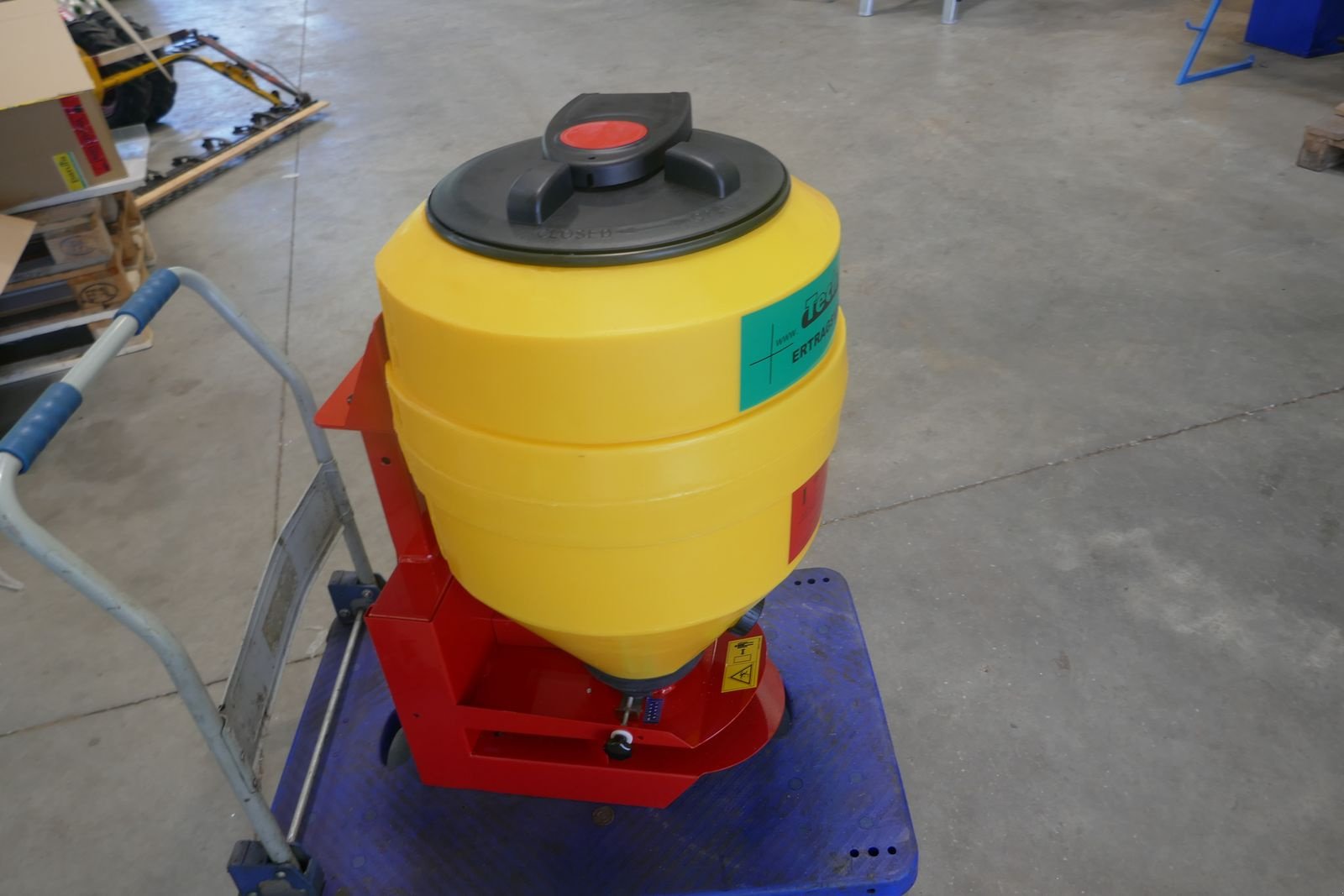 Düngerstreuer typu Technik-Plus 90, Gebrauchtmaschine v Villach (Obrázek 2)