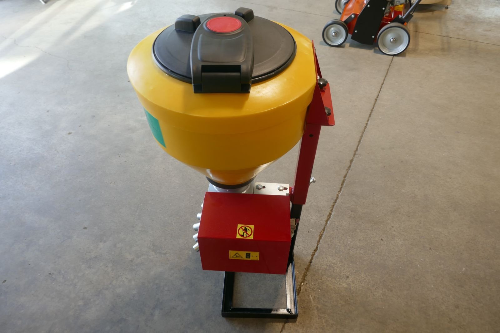 Düngerstreuer typu Technik-Plus E5600-60, Gebrauchtmaschine w Villach (Zdjęcie 2)