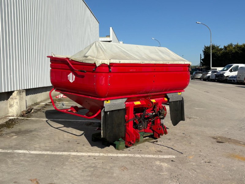 Düngerstreuer типа Tulip SX6000, Gebrauchtmaschine в SALEUX (Фотография 1)