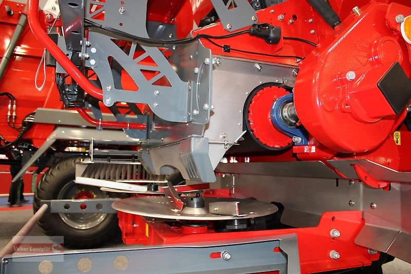 Düngerstreuer des Typs Unia RCW 120 Plus H Kalkstreuer Düngerstreuer 12000 L, Neumaschine in Ostheim/Rhön (Bild 17)