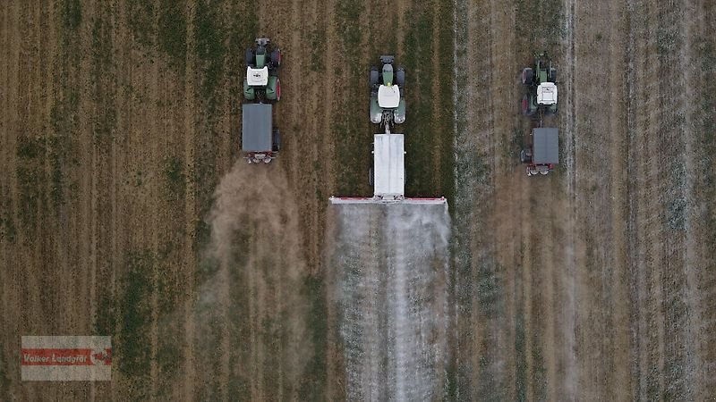 Düngerstreuer des Typs Unia RCW 120 Plus H Kalkstreuer Düngerstreuer 12000 L, Neumaschine in Ostheim/Rhön (Bild 27)