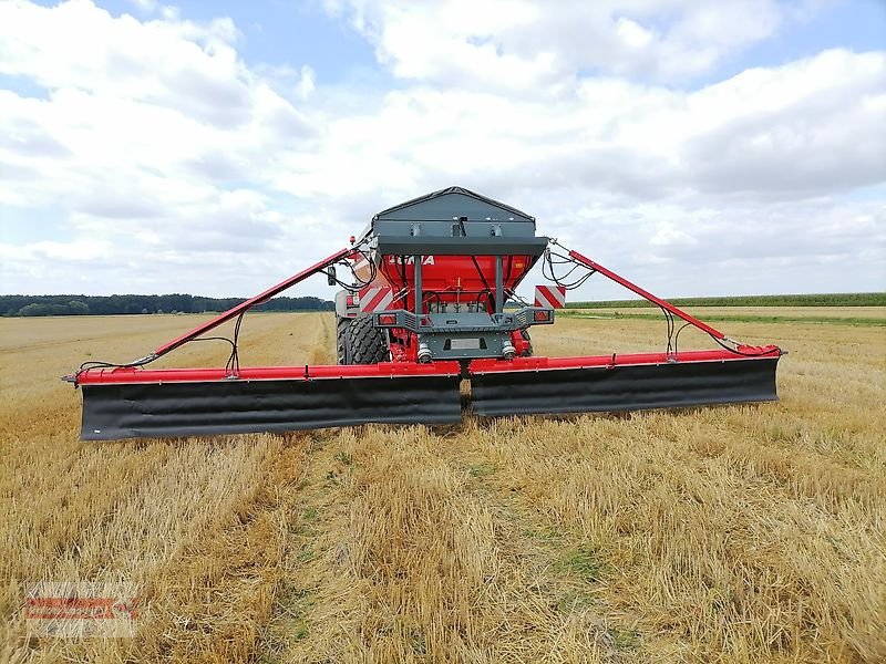 Düngerstreuer des Typs Unia RCW 120 Plus H Kalkstreuer Düngerstreuer 12000 L, Neumaschine in Ostheim/Rhön (Bild 21)