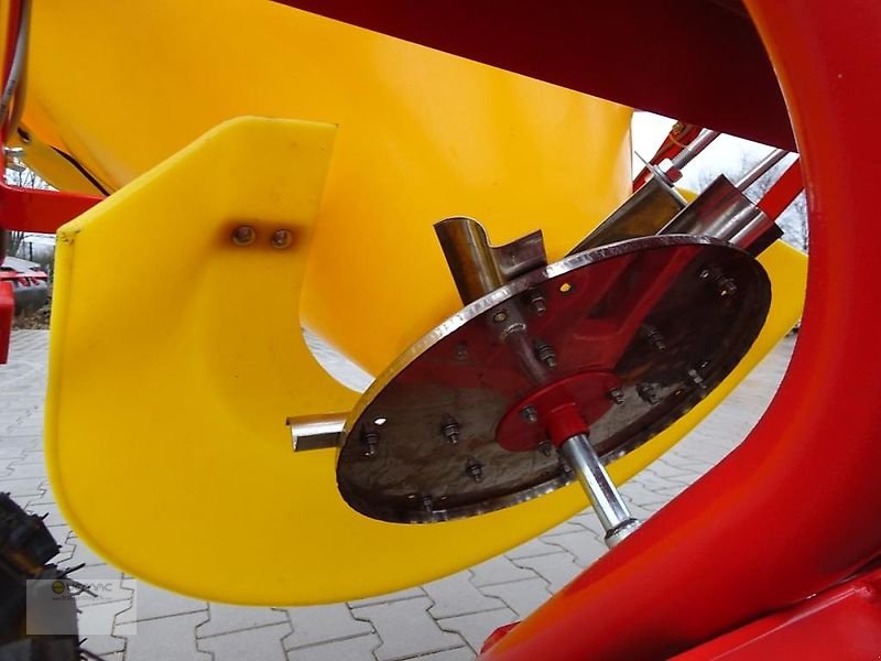 Düngerstreuer des Typs Vemac Salzstreuer Düngerstreuer Streuer Anhänger Quad ATV 300 Profi Neu, Neumaschine in Sülzetal OT Osterweddingen (Bild 2)