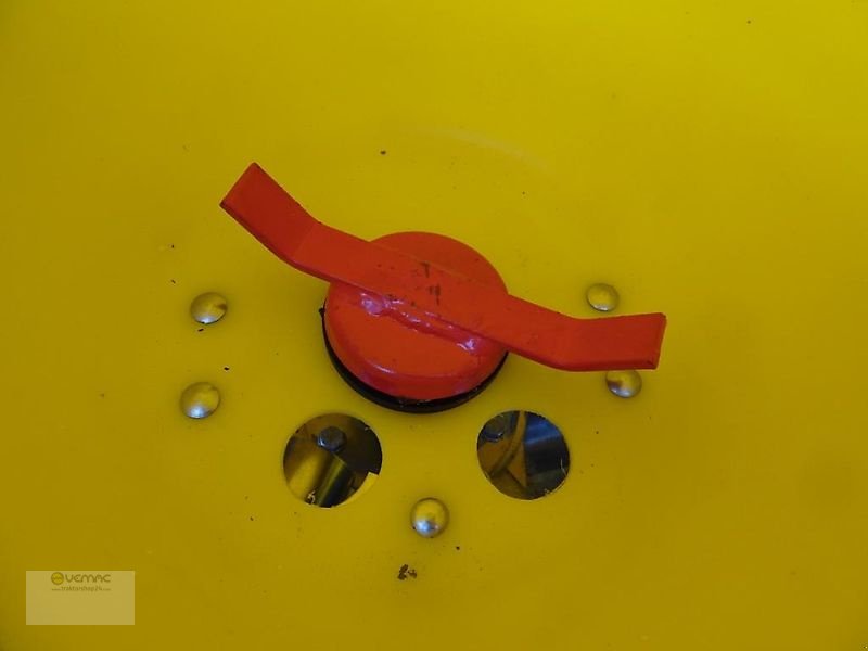 Düngerstreuer des Typs Vemac Salzstreuer Düngerstreuer Streuer Anhänger Quad ATV 500 Profi Neu, Neumaschine in Sülzetal OT Osterweddingen (Bild 14)