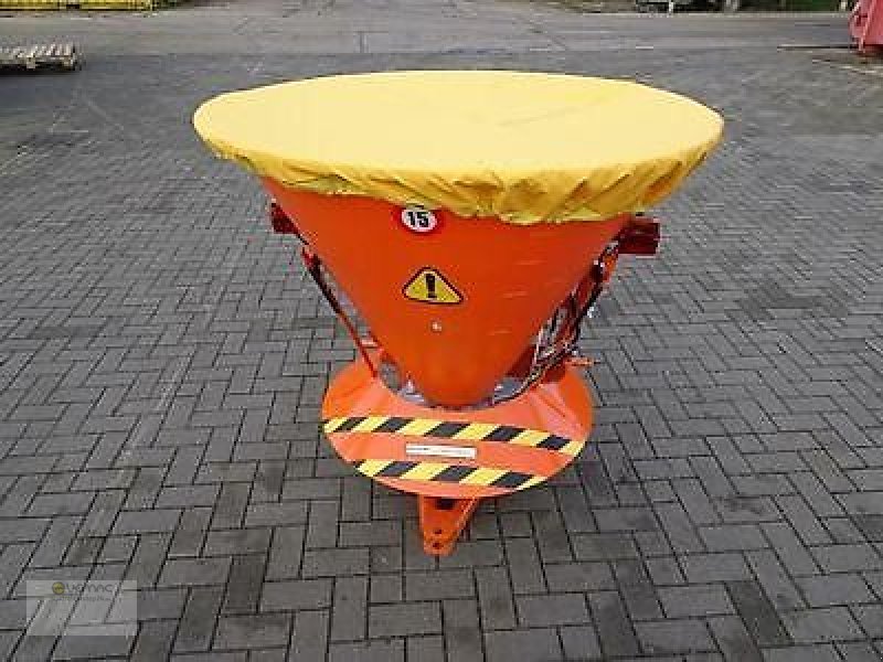 Düngerstreuer des Typs Vemac Streuer Profi 650 Liter Salzstreuer Düngerstreuer Winterdienst, Neumaschine in Sülzetal OT Osterweddingen (Bild 1)