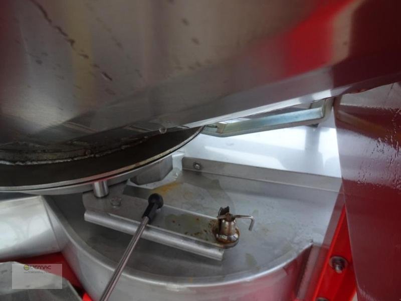 Düngerstreuer typu Vemac Zweischeibenstreuer 1200KG Streuer Winterdienst Traktor NEU, Neumaschine v Sülzetal OT Osterweddingen (Obrázok 10)