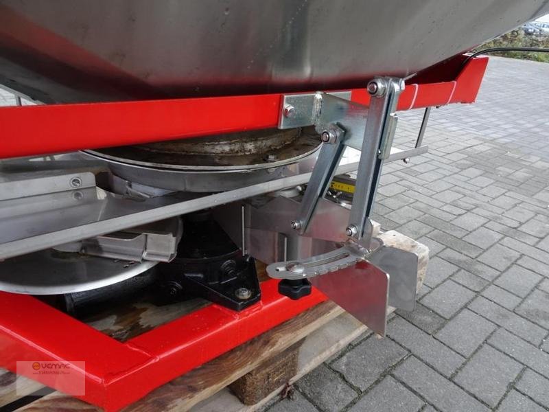Düngerstreuer typu Vemac Zweischeibenstreuer 1200KG Streuer Winterdienst Traktor NEU, Neumaschine v Sülzetal OT Osterweddingen (Obrázok 11)