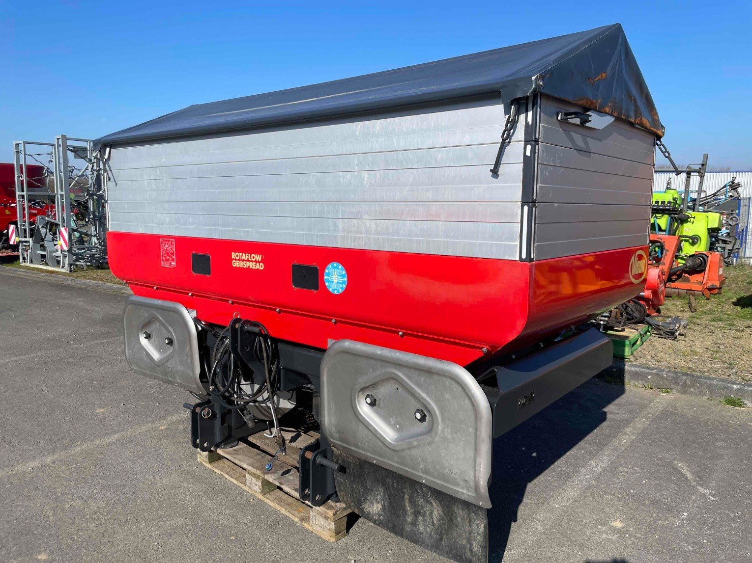 Düngerstreuer del tipo Vicon Distributeur d'engrais RO-EDW GEOSPREAD Vicon, Gebrauchtmaschine In SAINT CLAIR SUR ELLE (Immagine 1)