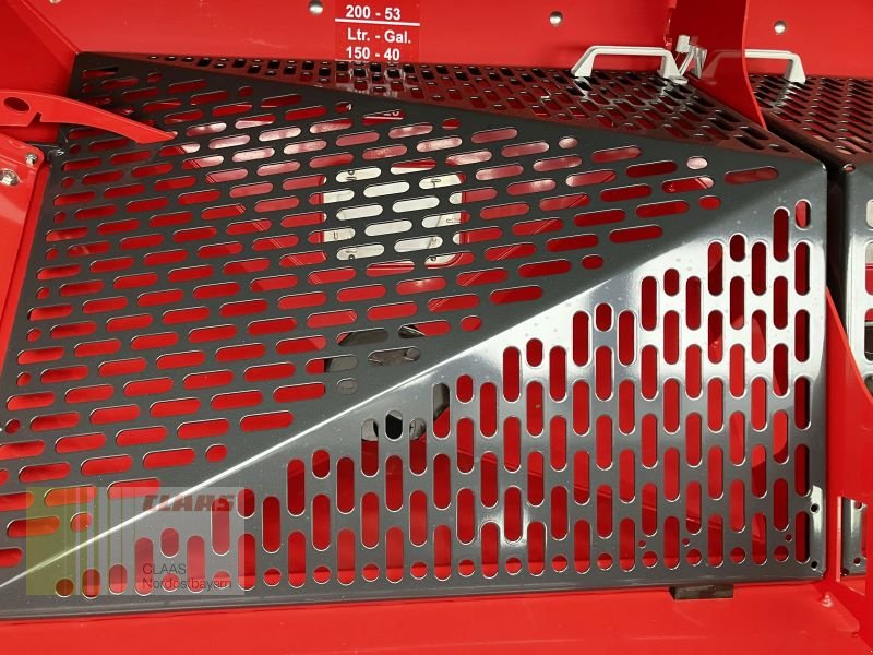 Düngerstreuer des Typs Vicon EXACTA CL W PRO 1300, Neumaschine in Cham (Bild 15)