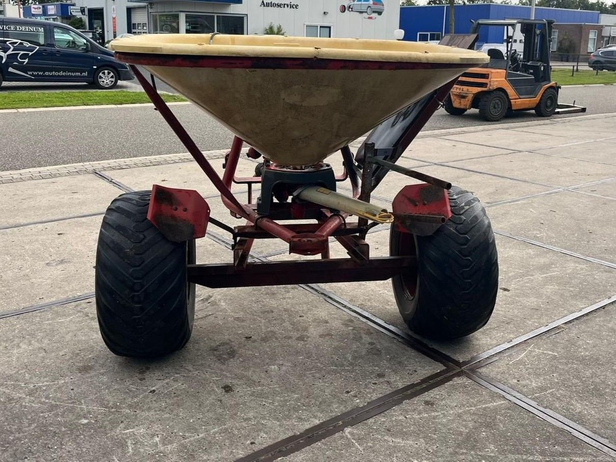 Düngerstreuer типа Vicon Pendelstrooier, Gebrauchtmaschine в Joure (Фотография 4)