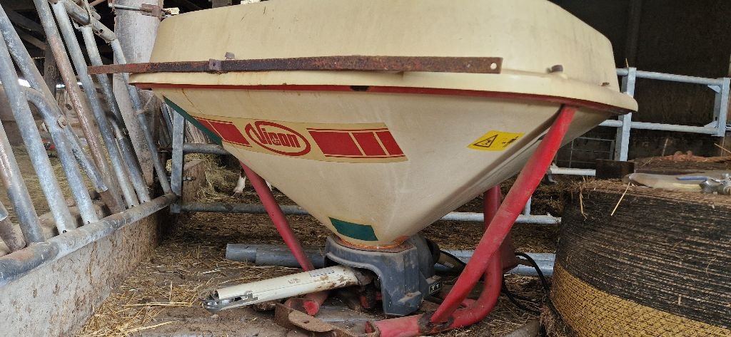 Düngerstreuer des Typs Vicon PS 600, Gebrauchtmaschine in ST MARTIN EN HAUT (Bild 5)