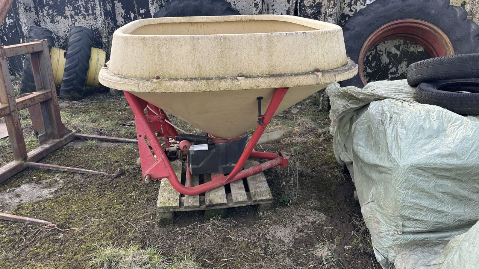 Düngerstreuer des Typs Vicon PS, Gebrauchtmaschine in øster ulslev (Bild 2)