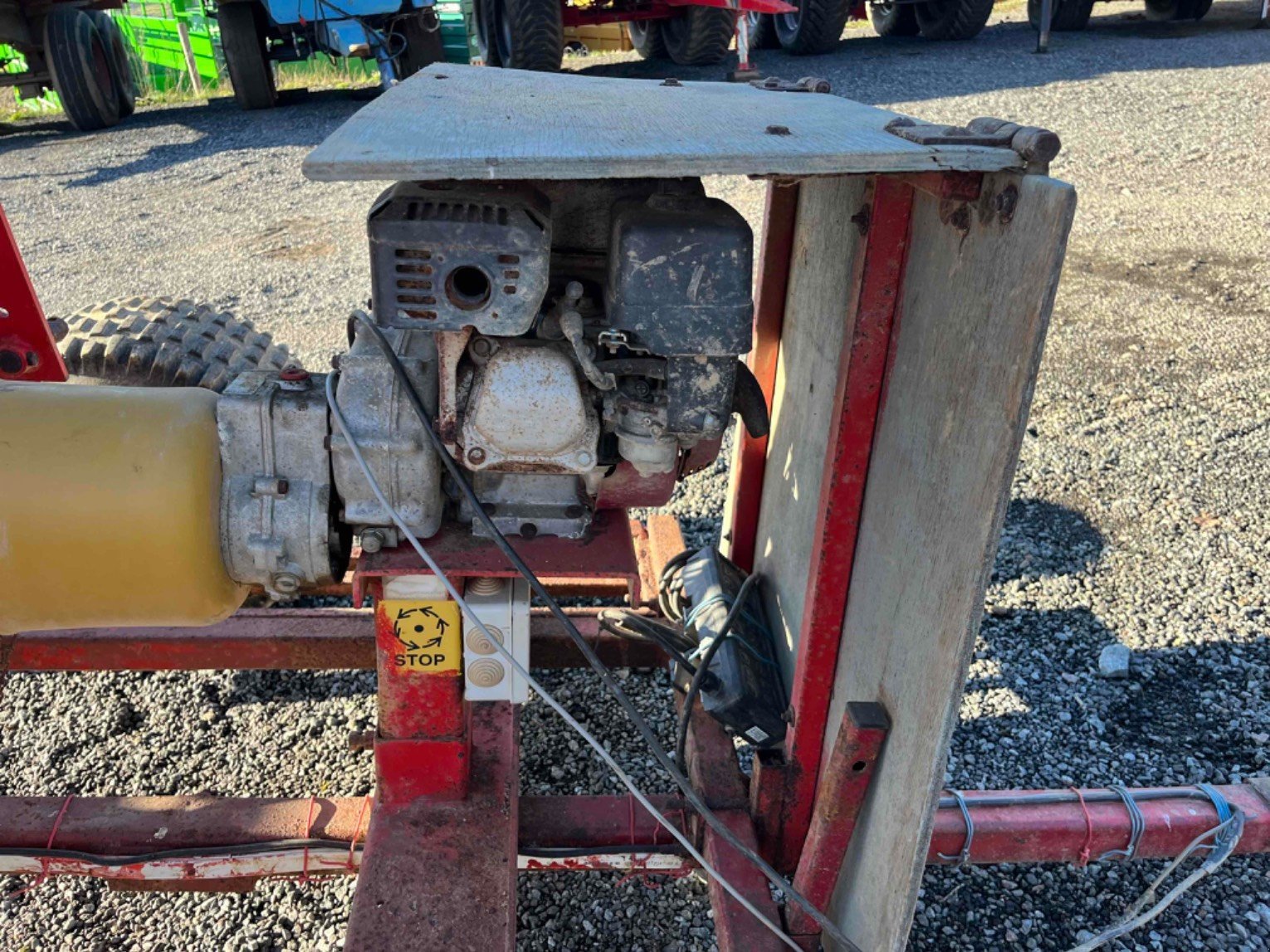 Düngerstreuer типа Vicon PS604M, Gebrauchtmaschine в LA SOUTERRAINE (Фотография 7)