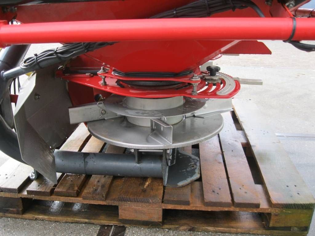 Düngerstreuer des Typs Vicon RO-C, Gebrauchtmaschine in Tinje (Bild 11)