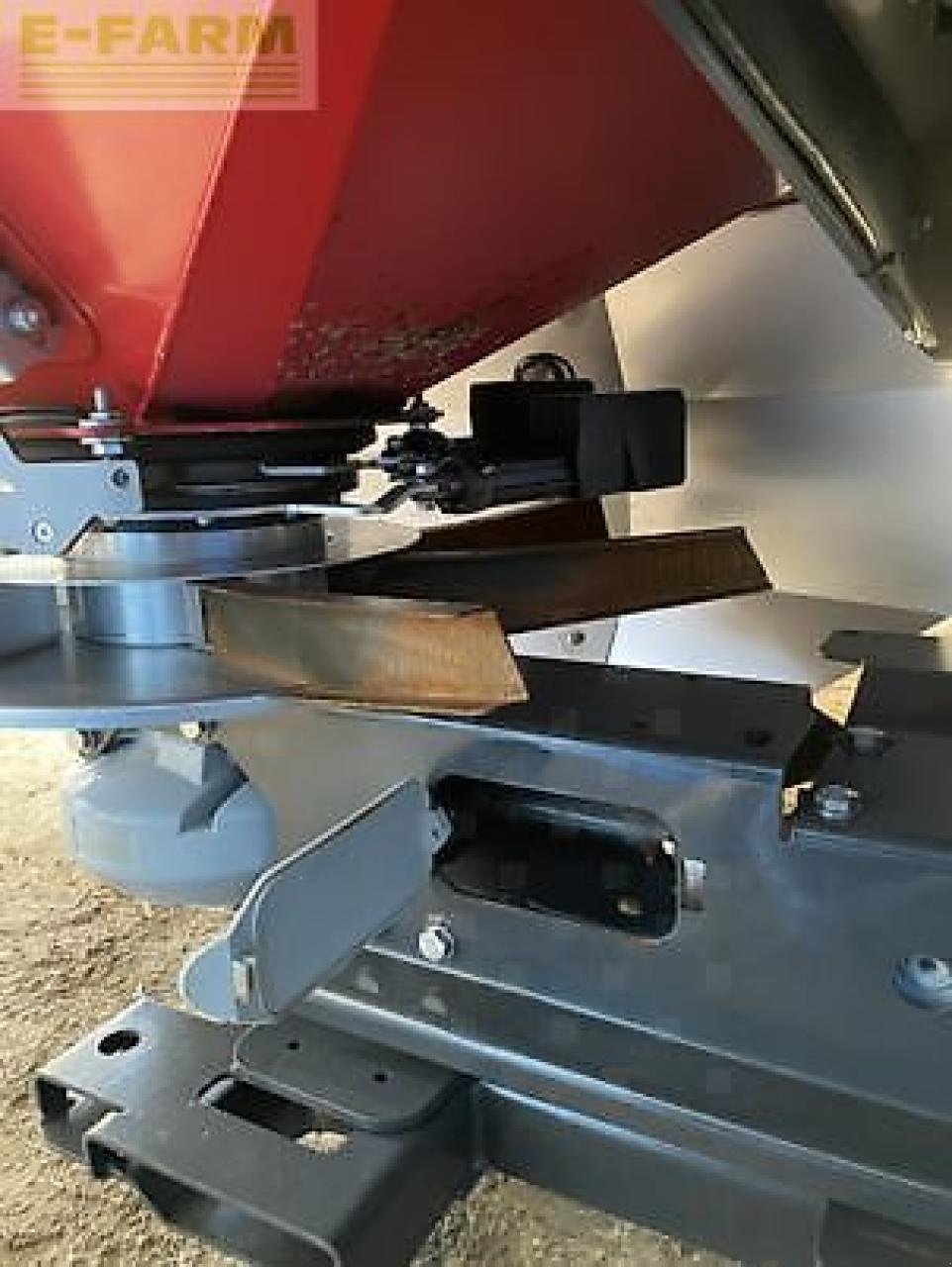 Düngerstreuer tip Vicon ro-edw geospread, Gebrauchtmaschine in MONFERRAN (Poză 11)