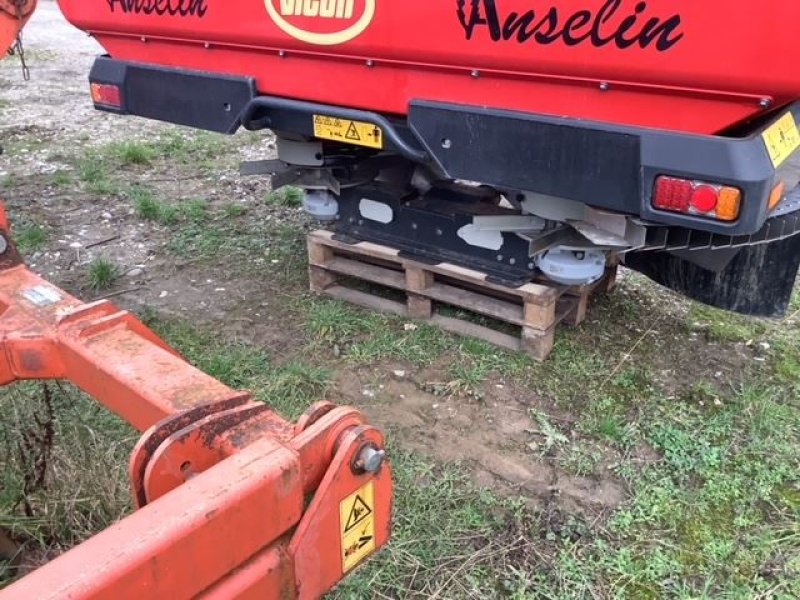 Düngerstreuer typu Vicon ROEDW3900, Gebrauchtmaschine v les hayons (Obrázek 4)