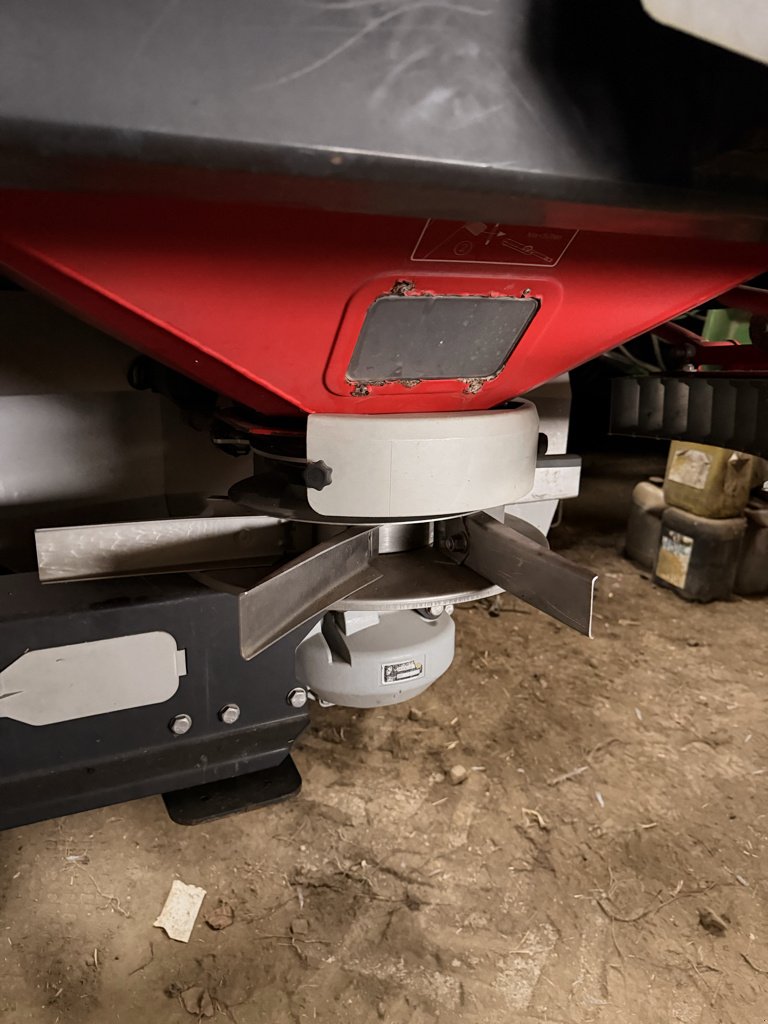 Düngerstreuer типа Vicon Rota Flow, Gebrauchtmaschine в LIMEY-REMENAUVILLE (Фотография 4)