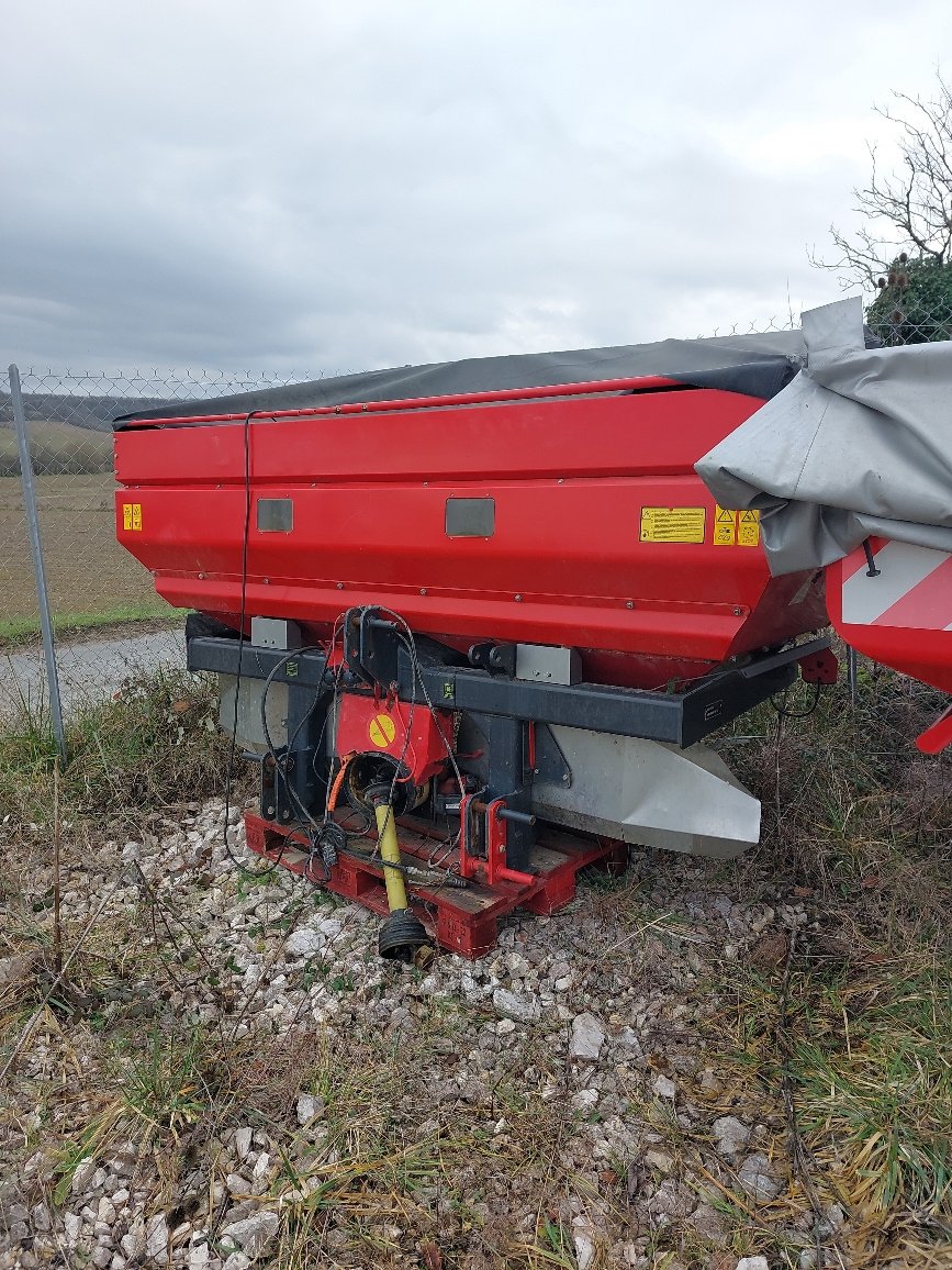 Düngerstreuer of the type Vicon RS-EW, Gebrauchtmaschine in Calmont (Picture 2)