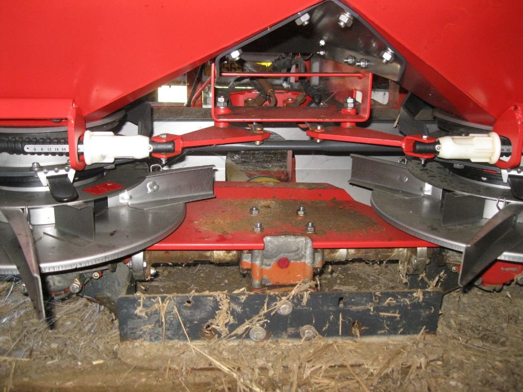 Düngerstreuer typu Vicon RS-M 1350, Gebrauchtmaschine v BRECE (Obrázek 5)