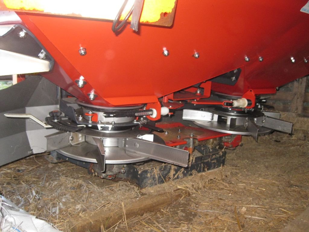 Düngerstreuer typu Vicon RS-M 1350, Gebrauchtmaschine v BRECE (Obrázek 6)
