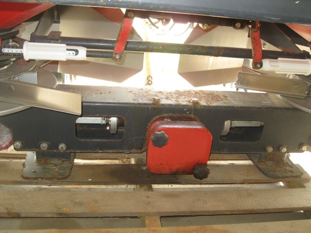 Düngerstreuer типа Vicon RS-XL 1650, Gebrauchtmaschine в BRECE (Фотография 6)