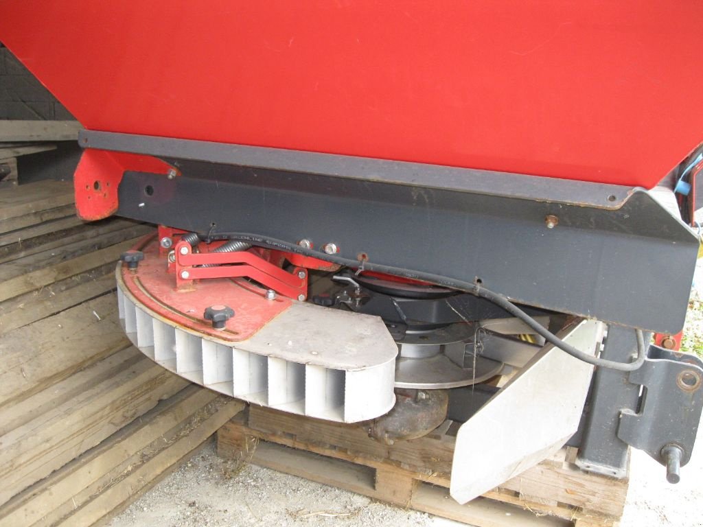 Düngerstreuer типа Vicon RS-XL 1650, Gebrauchtmaschine в BRECE (Фотография 5)