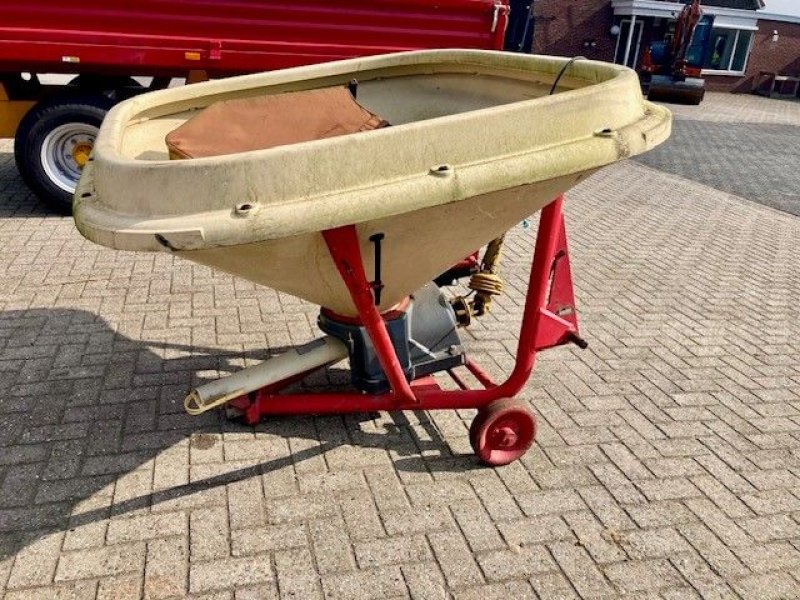 Düngerstreuer типа Vicon Strooier pendelstrooier, Gebrauchtmaschine в Wierden (Фотография 2)