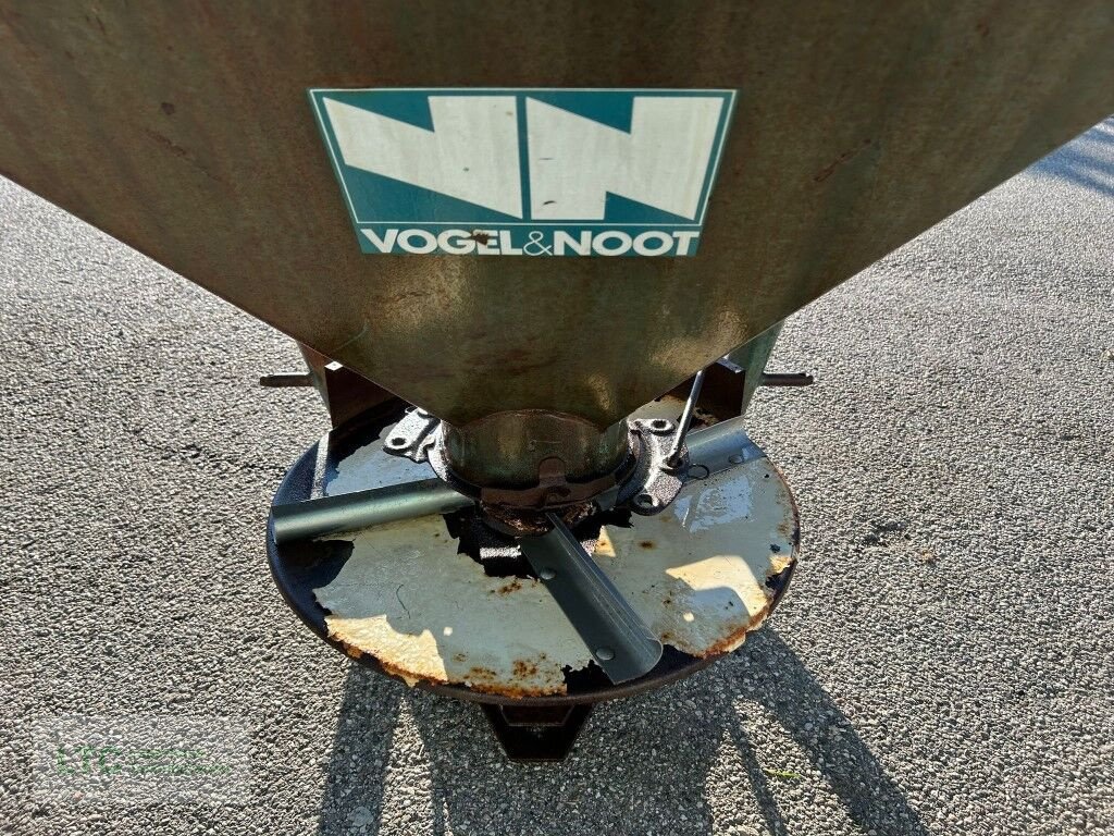 Düngerstreuer des Typs Vogel & Noot Tornado 301, Gebrauchtmaschine in Redlham (Bild 5)