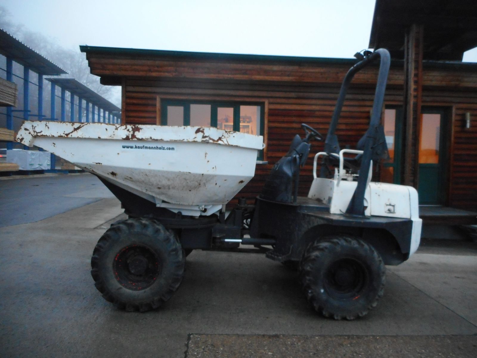 Dumper des Typs Ausa D350AHG mit Drehmulde ( 3,58t NL u. 2,76t EG ), Gebrauchtmaschine in St. Nikolai ob Draßling (Bild 1)