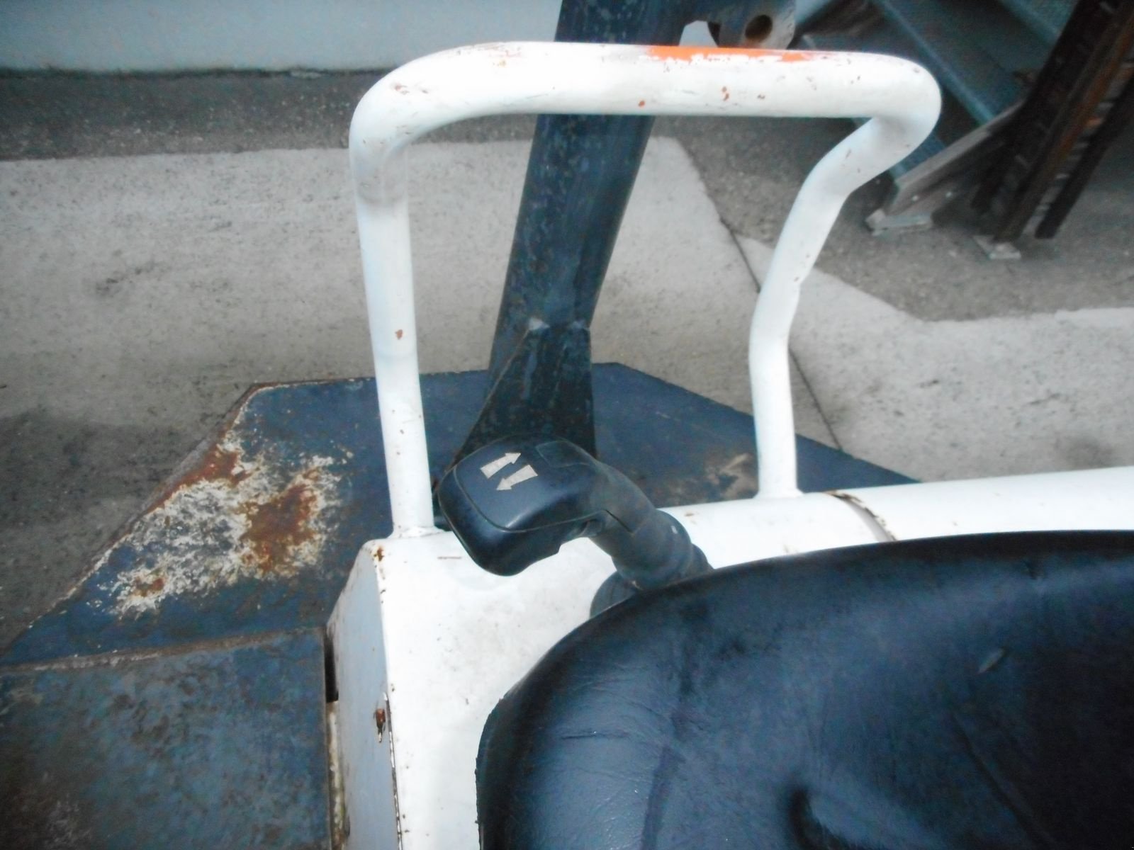 Dumper des Typs Ausa D350AHG mit Drehmulde ( 3,58t NL u. 2,76t EG ), Gebrauchtmaschine in St. Nikolai ob Draßling (Bild 11)