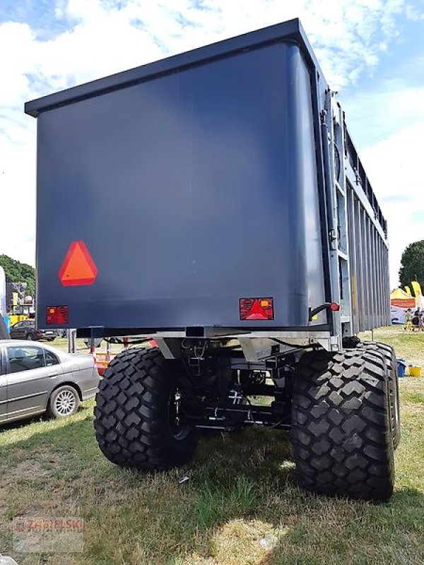 Dungstreuer des Typs Auto Wrap Rozrzutnik obornika z systemem zsuwania N268 / Esparcidor de estiércol con sistema deslizante N268/ Miststreuer, Neumaschine in Jedwabne (Bild 3)