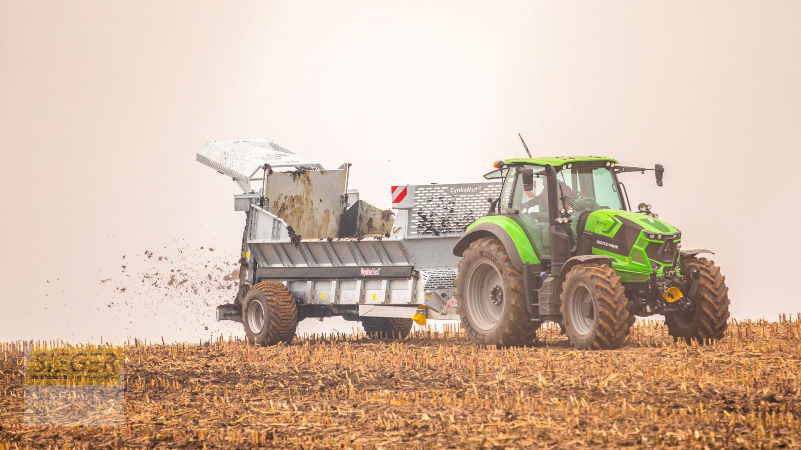 Dungstreuer des Typs CYNKOMET STREUER NRN „Aligator” 10T, Neumaschine in Görlitz (Bild 5)