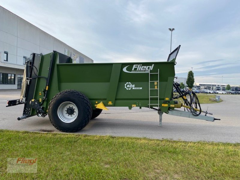 Dungstreuer des Typs Fliegl KDS 120, Neumaschine in Mühldorf (Bild 8)