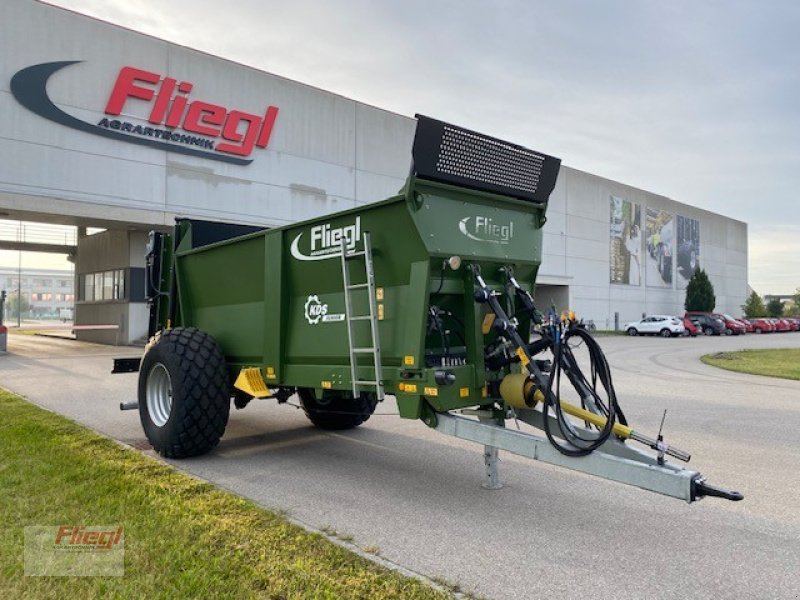 Dungstreuer des Typs Fliegl KDS 120, Neumaschine in Mühldorf (Bild 9)