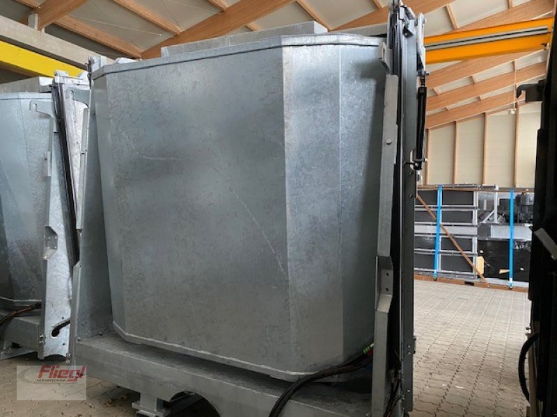 Dungstreuer tip Fliegl Streuwerk V2, Gebrauchtmaschine in Mühldorf (Poză 3)