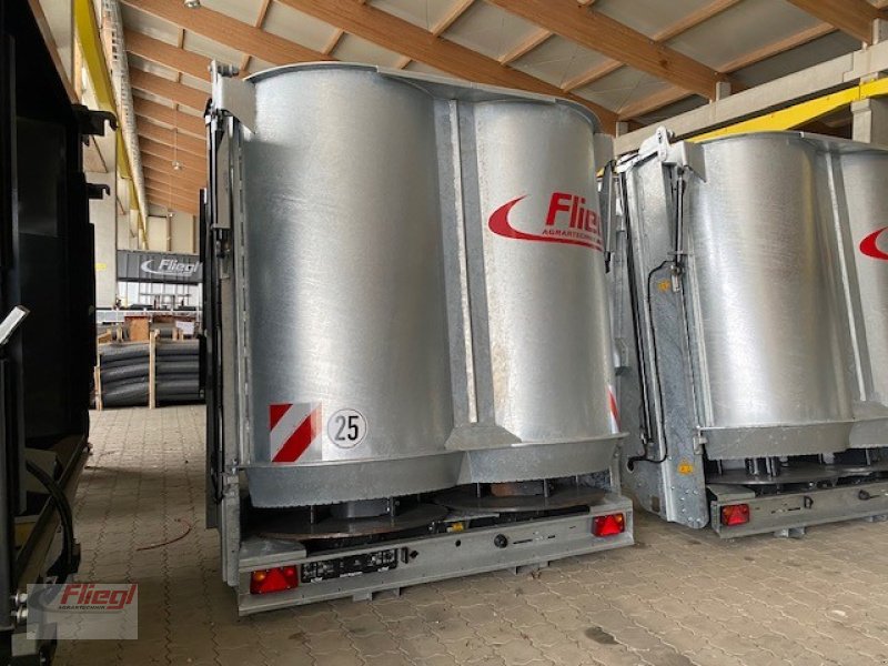 Dungstreuer tip Fliegl Streuwerk V2, Gebrauchtmaschine in Mühldorf (Poză 4)