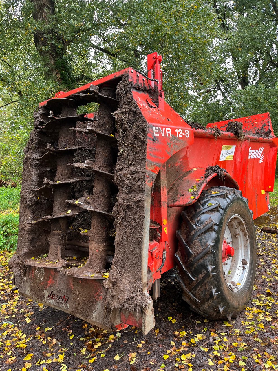 Dungstreuer типа Jeantil Evr 12-8, Gebrauchtmaschine в MORLHON LE HAUT (Фотография 3)